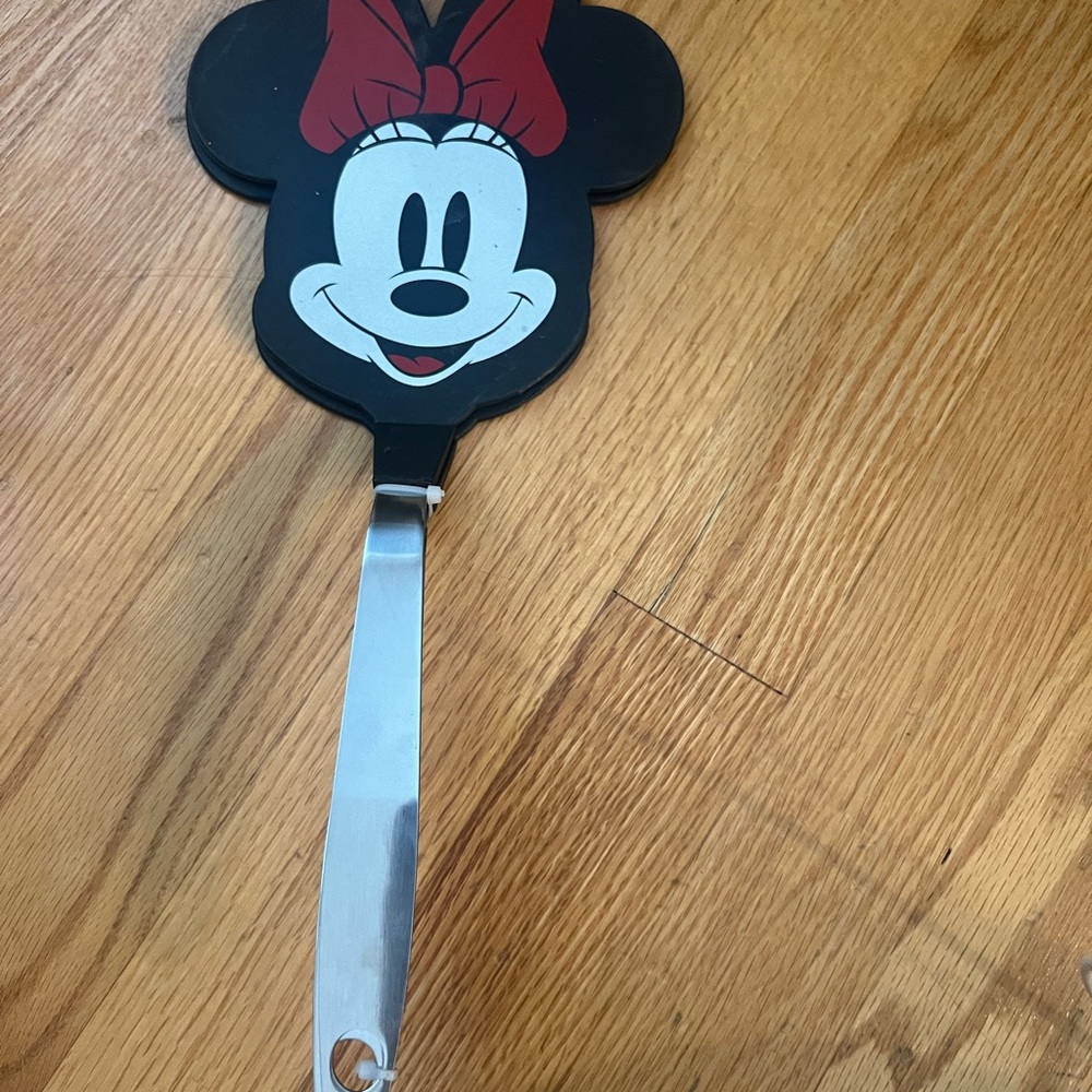 Minnie Mouse Pancake spatula Turner with Red Bow